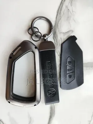 Premium Car Key Cover Keychain – Toyota, Volkswagen Hyundai