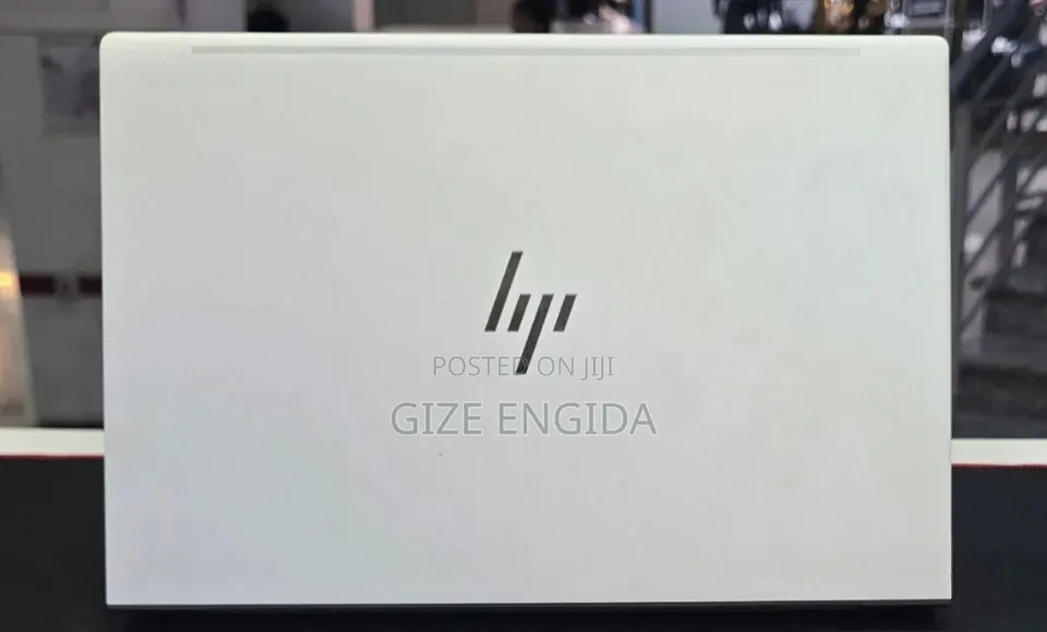 New Laptop HP EliteBook 830 G9 16GB Intel Core i7 SSD 512GB