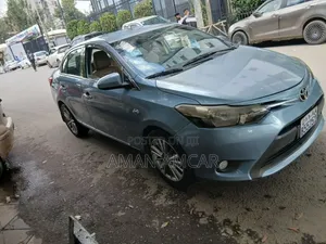 Toyota Yaris 2014 Blue