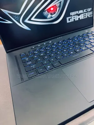 New Laptop Asus ROG Zephyrus M16 16GB Intel Core i7 SSD 512GB