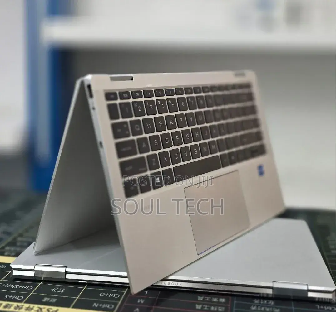 New Laptop HP EliteBook 1040 G8 16GB Intel Core i7 SSD 512GB
