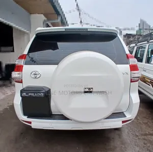 Toyota Land Cruiser Prado 2017 White