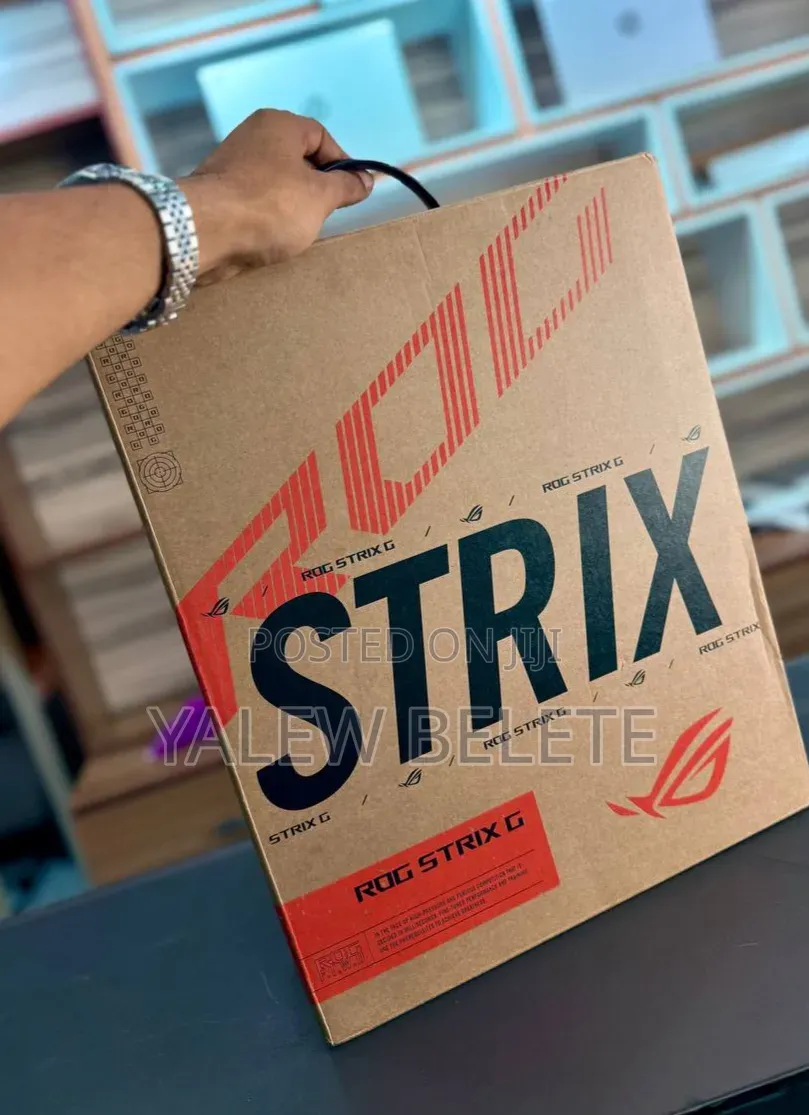 New Laptop Asus ROG Strix G16 16GB Intel Core i7 SSD 1T