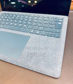 New Laptop Microsoft Surface Laptop 4 16GB Intel Core i7 SSD 256GB