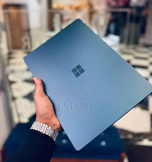 New Laptop Microsoft Surface Laptop 4 16GB Intel Core i7 SSD 256GB
