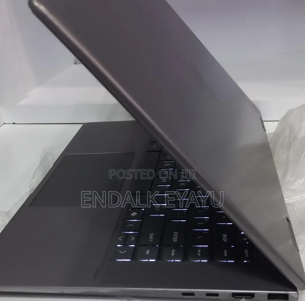 New Laptop HP Envy x360 16GB Intel Core Ultra 7 SSD 512GB
