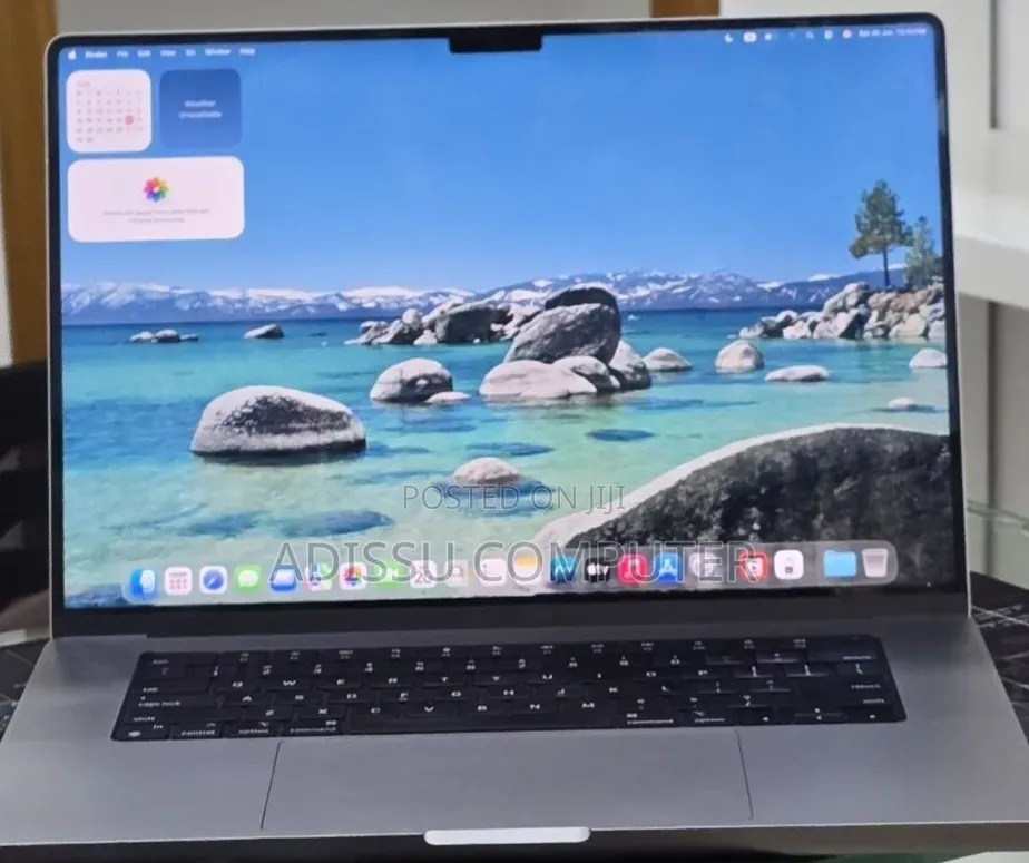New Laptop Apple MacBook Pro 2019 32GB Apple M1 Pro SSD 512GB