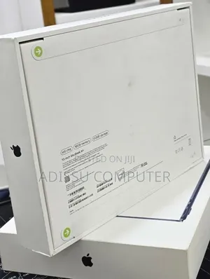 New Laptop Apple MacBook Air 2026 M5 16GB Apple M5 Max SSD 512GB