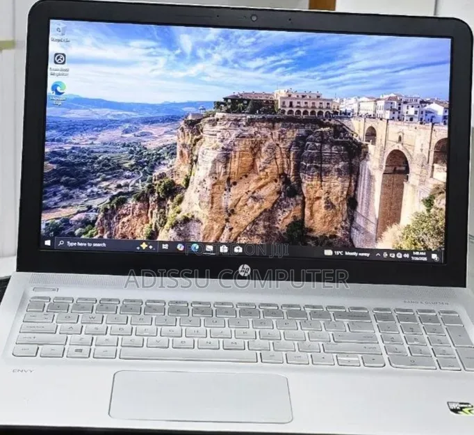 New Laptop HP Envy M6 12GB Intel Core i5 SSD 128GB