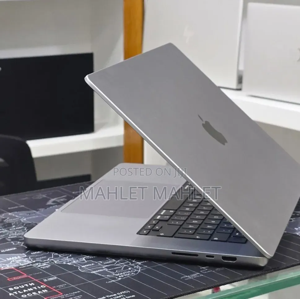 New Laptop Apple MacBook Pro 2021 M1 Max 64GB Apple M1 Max SSD 1T