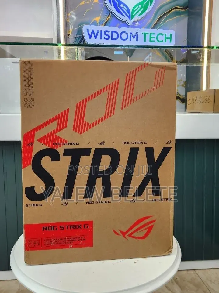 New Laptop Asus ROG Strix G18 32GB Intel Core Ultra 9 SSD 2T