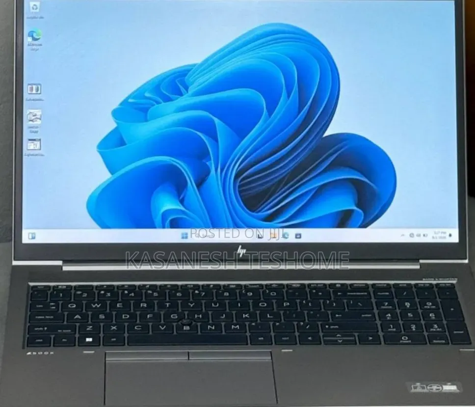 New Laptop HP ZBook Studio G8 16GB Intel Core i7 SSD 512GB