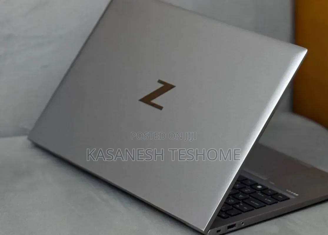 New Laptop HP ZBook Studio G8 16GB Intel Core i7 SSD 512GB