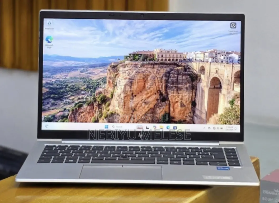 New Laptop HP EliteBook 840 G8 16GB Intel Core i5 SSD 512GB