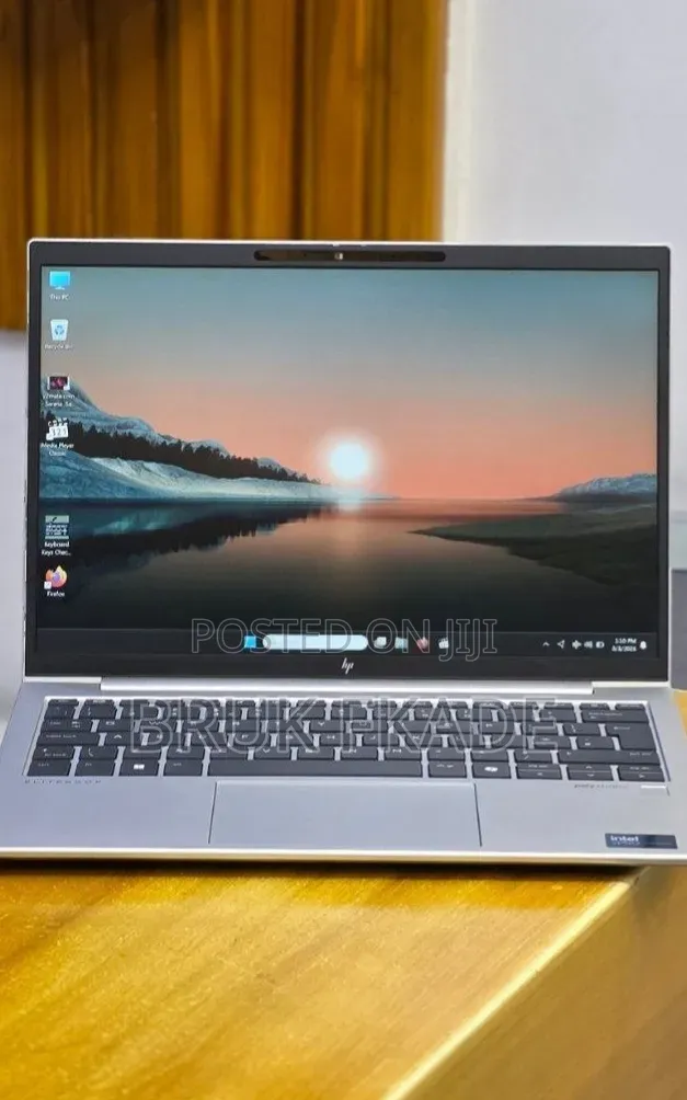 New Laptop HP Elitebook 830 G11 16GB AMD Ryzen 7 SSD 512GB