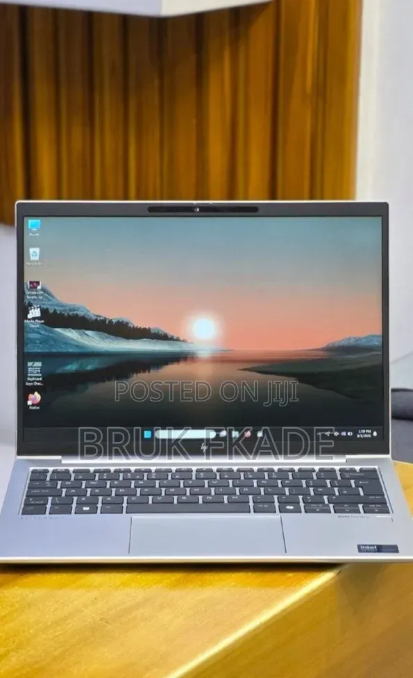 New Laptop HP Elitebook 830 G11 16GB AMD Ryzen 7 SSD 512GB