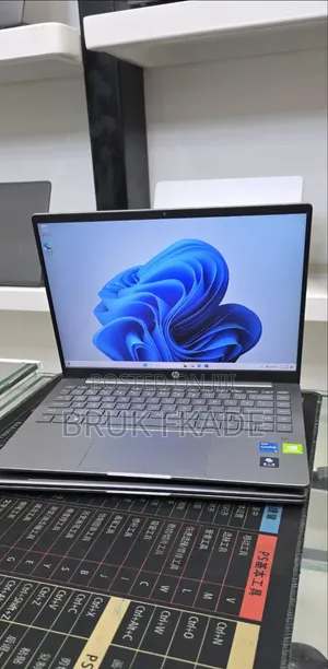 New Laptop HP Pavilion 14 16GB Intel Core i5 SSD 512GB