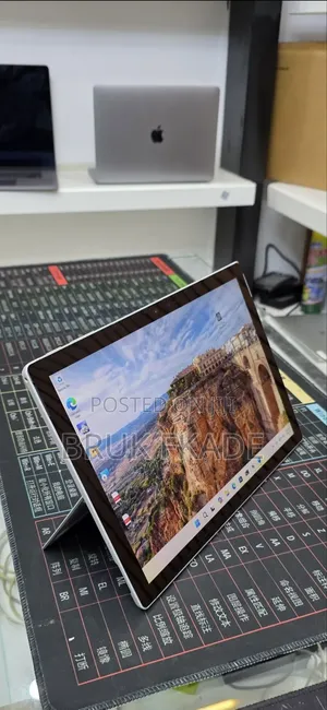 New Laptop Microsoft Surface Pro 7 16GB Intel Core i7 SSD 512GB