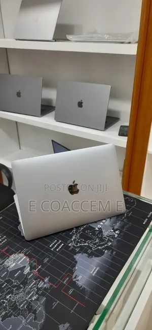 New Laptop Apple MacBook 16GB Intel Core i7 SSD 256GB