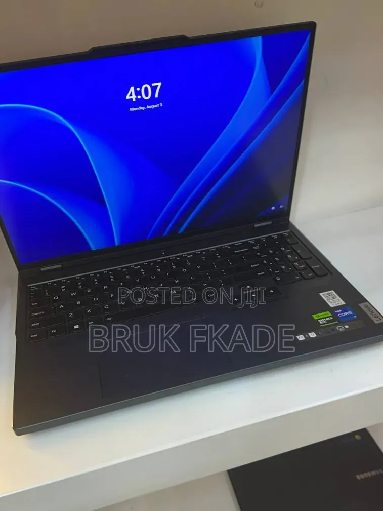 New Laptop Lenovo Legion 5 24GB Intel Core i7 SSD 1T