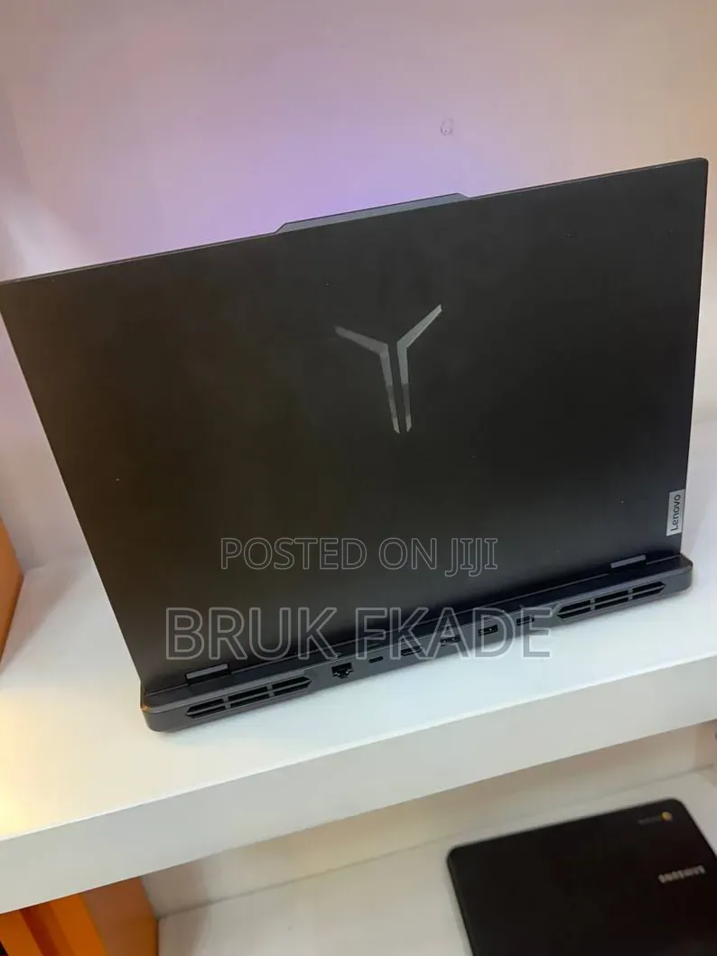 New Laptop Lenovo Legion 5 24GB Intel Core i7 SSD 1T
