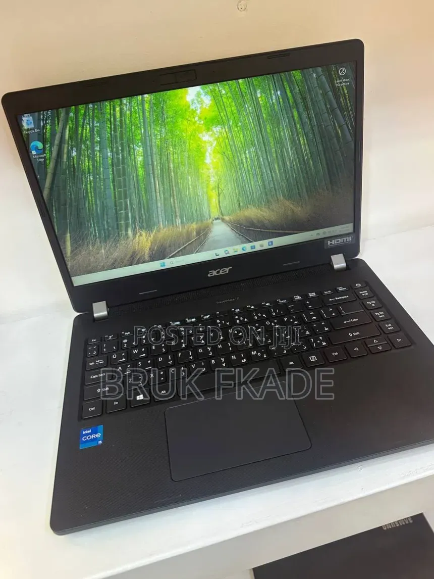 New Laptop Acer TravelMate X514 8GB Intel Core i5 SSD 256GB