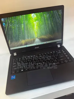 New Laptop Acer TravelMate X514 8GB Intel Core i5 SSD 256GB