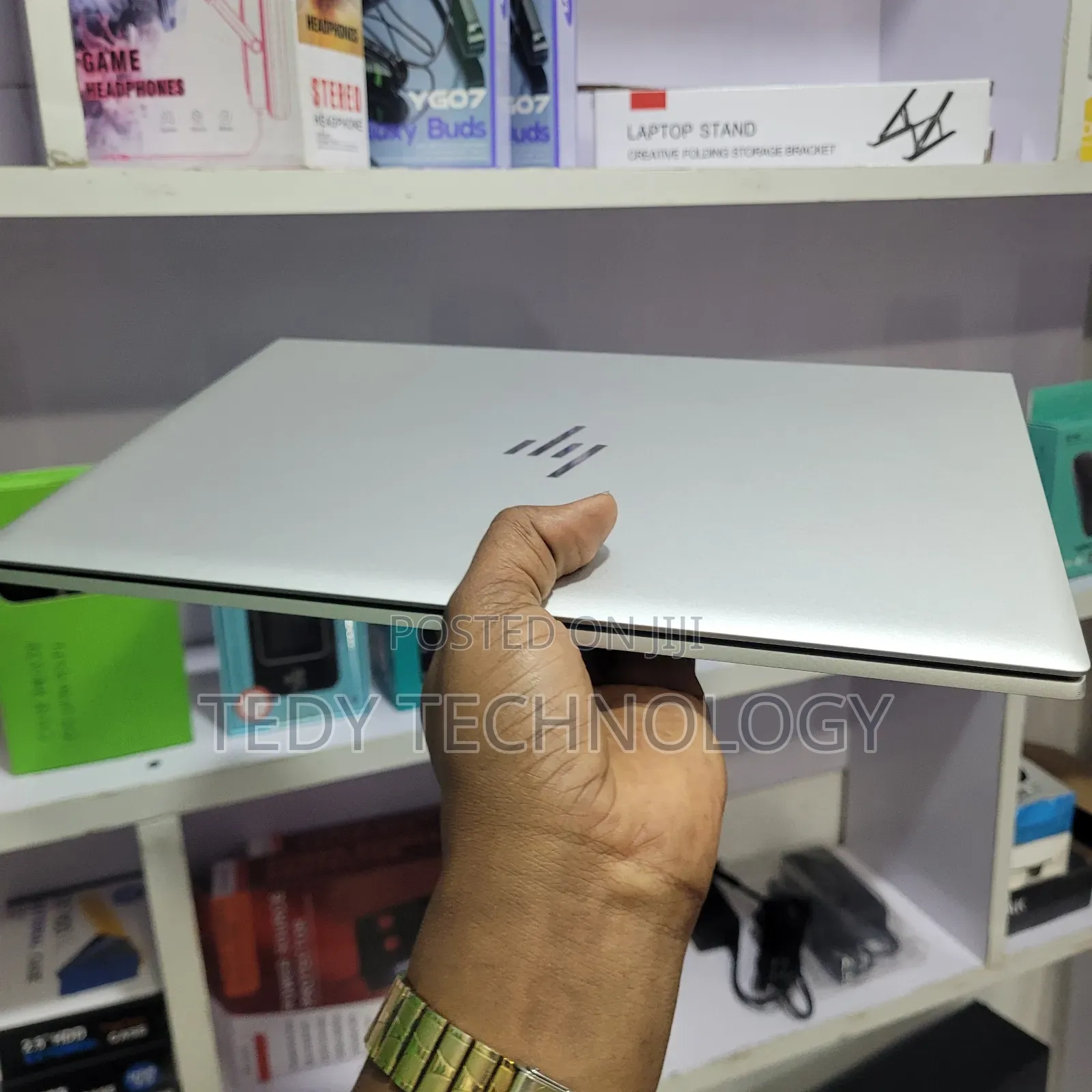 New Laptop HP EliteBook 830 16GB Intel Core i7 SSD 512GB