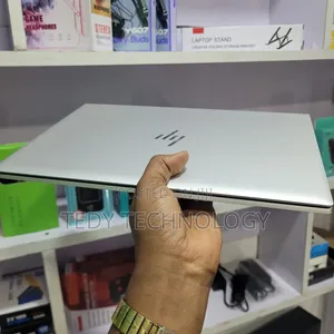 New Laptop HP EliteBook 830 16GB Intel Core i7 SSD 512GB