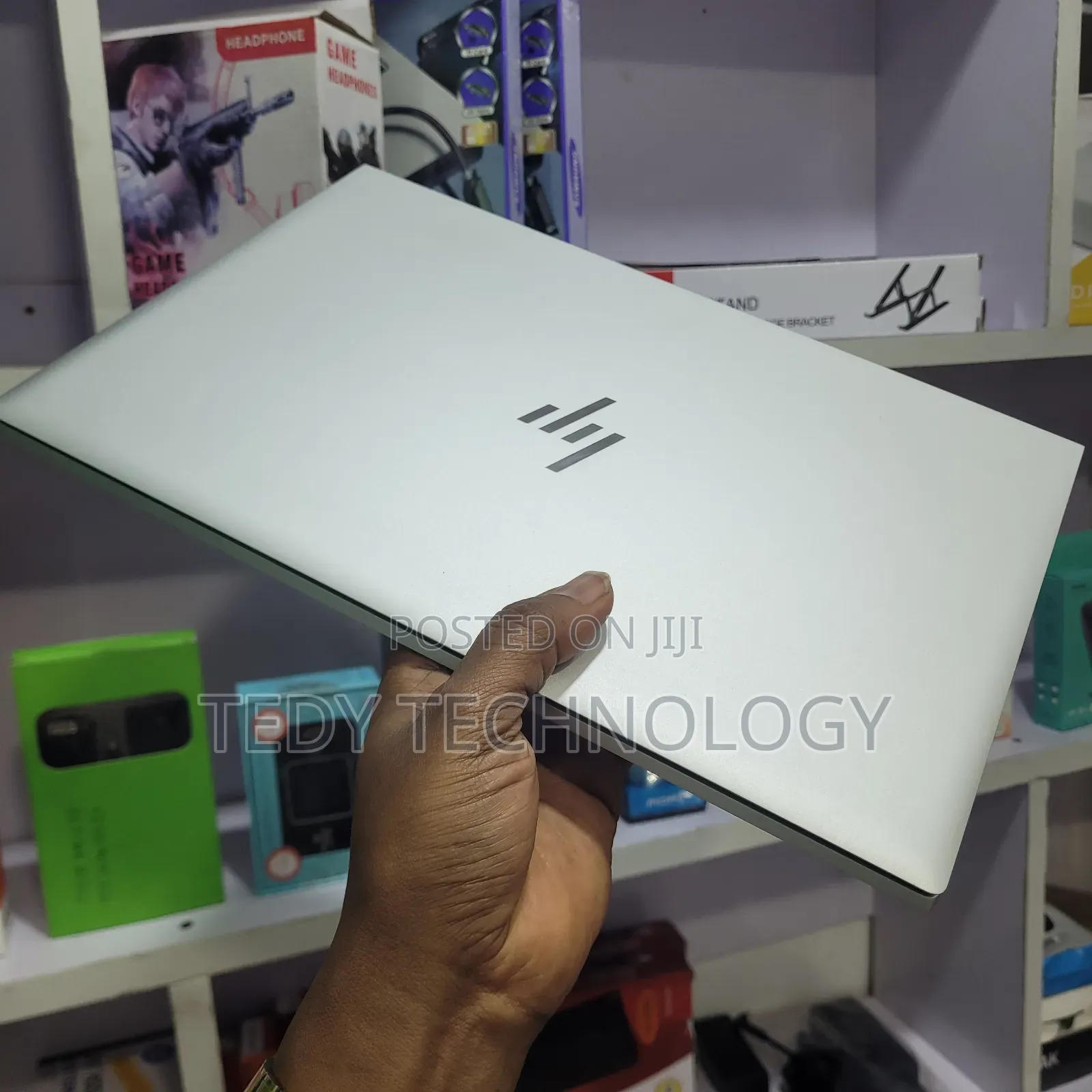 New Laptop HP EliteBook 830 16GB Intel Core i7 SSD 512GB