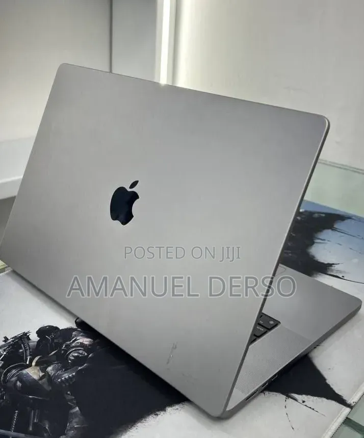 New Laptop Apple MacBook Pro 2021 M1 32GB Apple M1 Pro SSD 1T