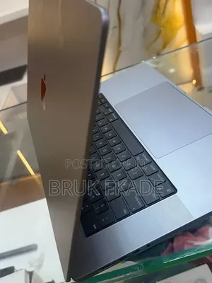 New Laptop Apple MacBook Pro 2021 M1 16GB Apple M1 Pro SSD 512GB