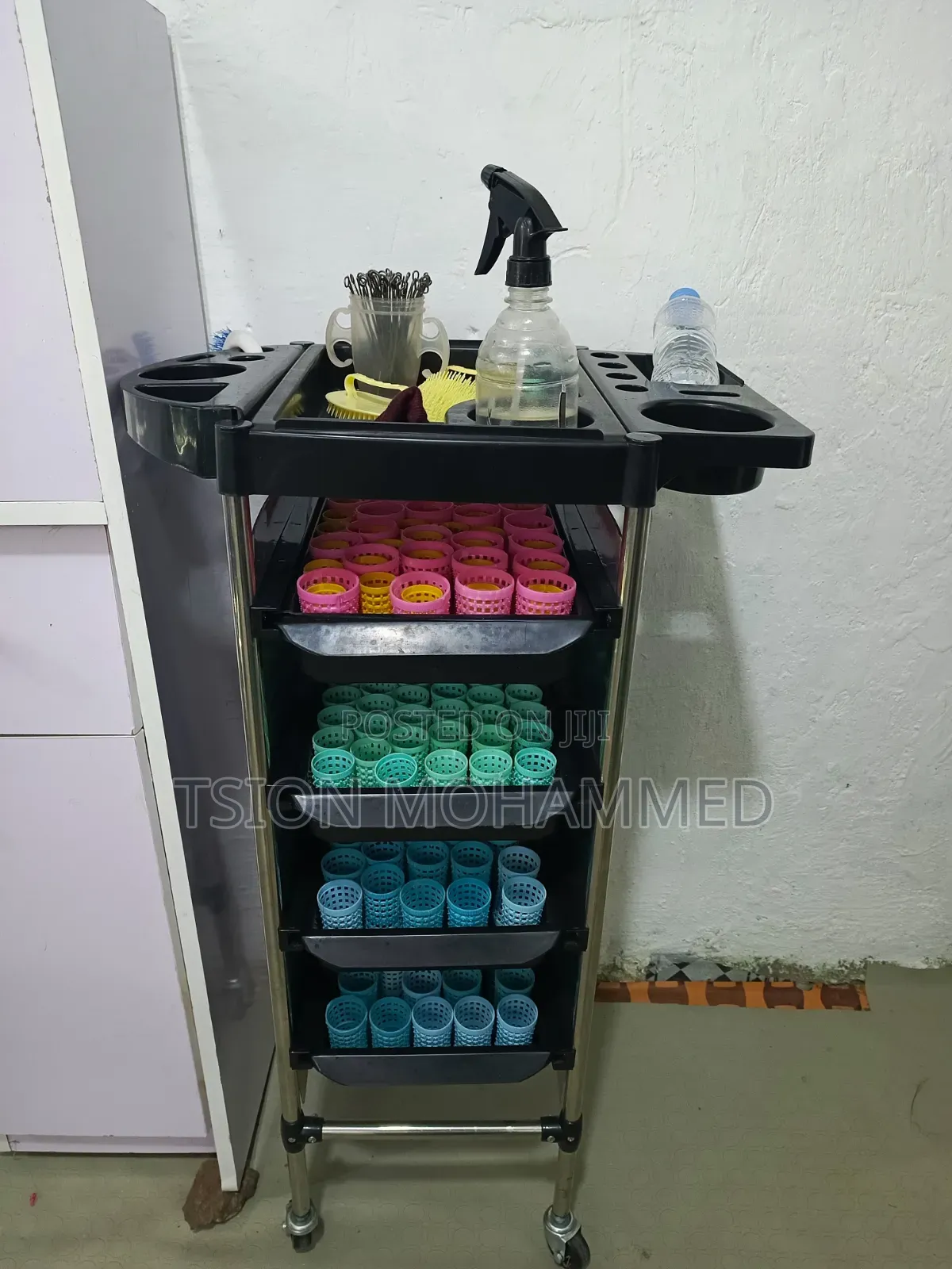 ሙሉ የሴቶች ፀጉር ቤት እቃዎች