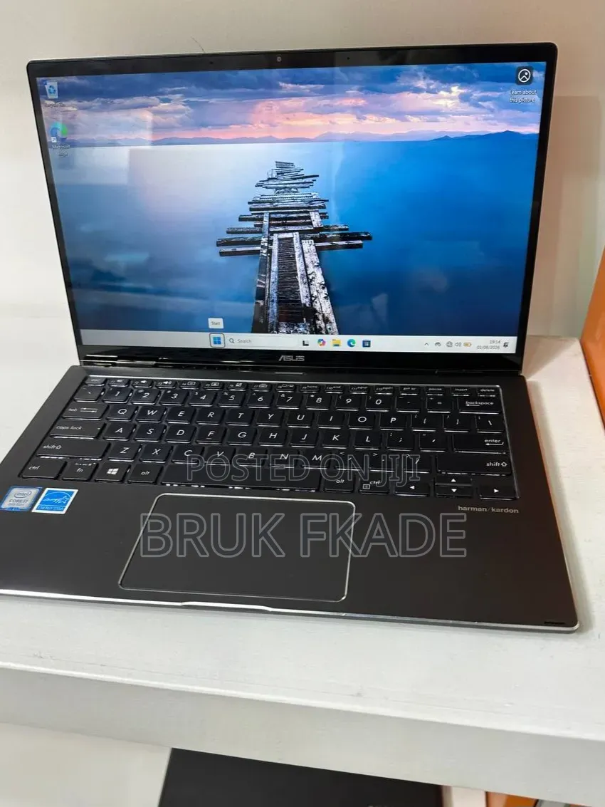 New Laptop Asus Zenbook Flip 13 UX363 16GB Intel Core i7 SSD 256GB