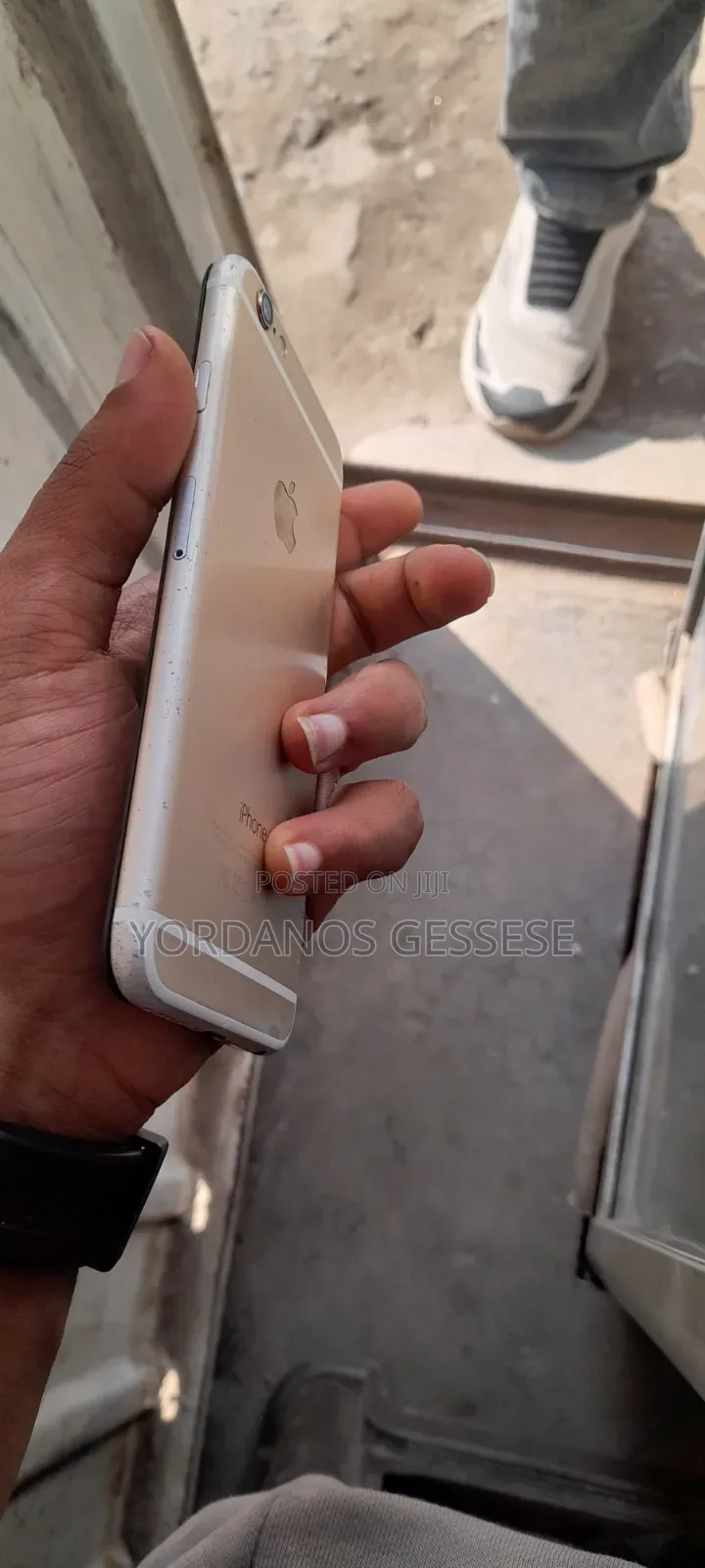 Apple iPhone 6 16 GB Gold
