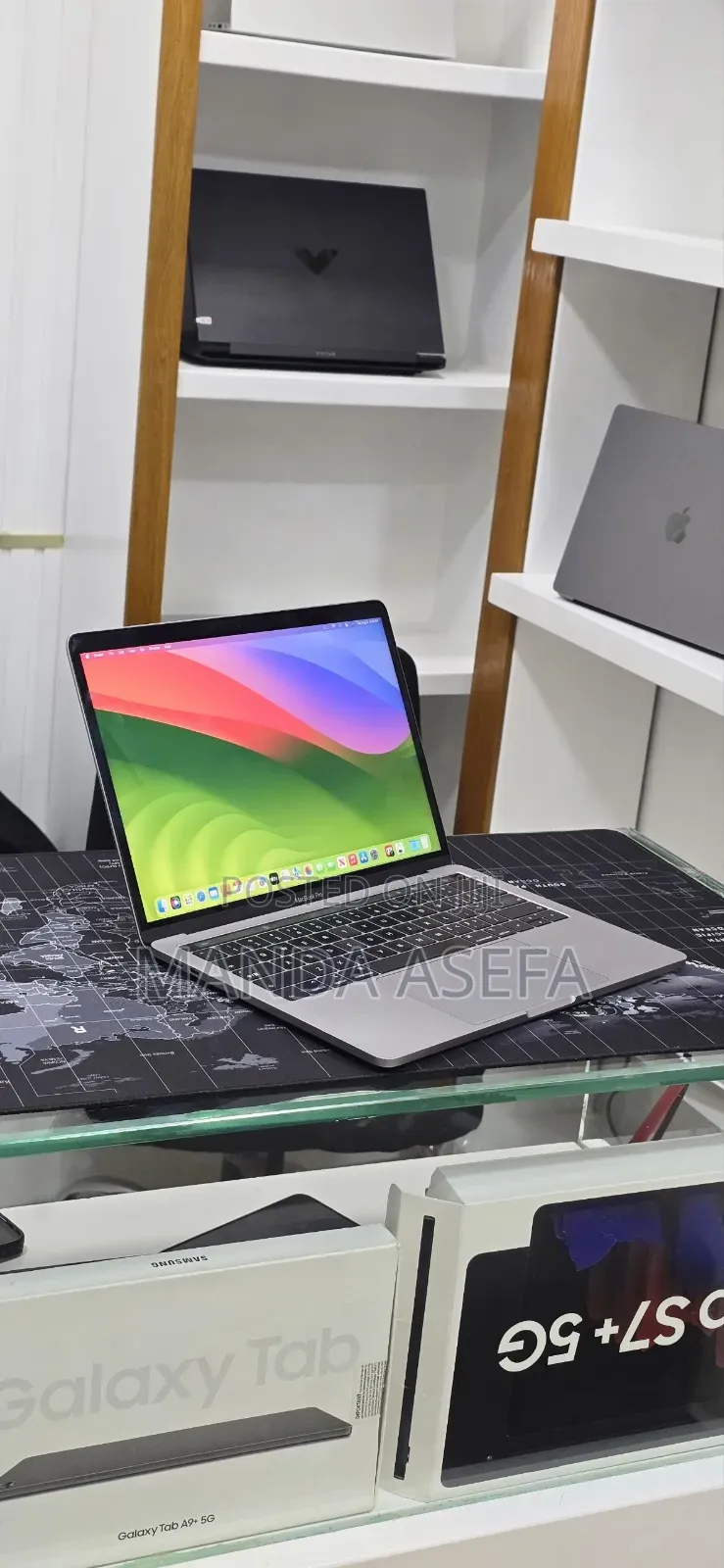 New Laptop Apple MacBook Pro 2019 16GB Intel Core i7 SSD 256GB