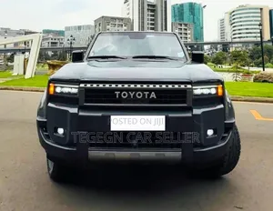 Toyota Land Cruiser Prado 2024 Black