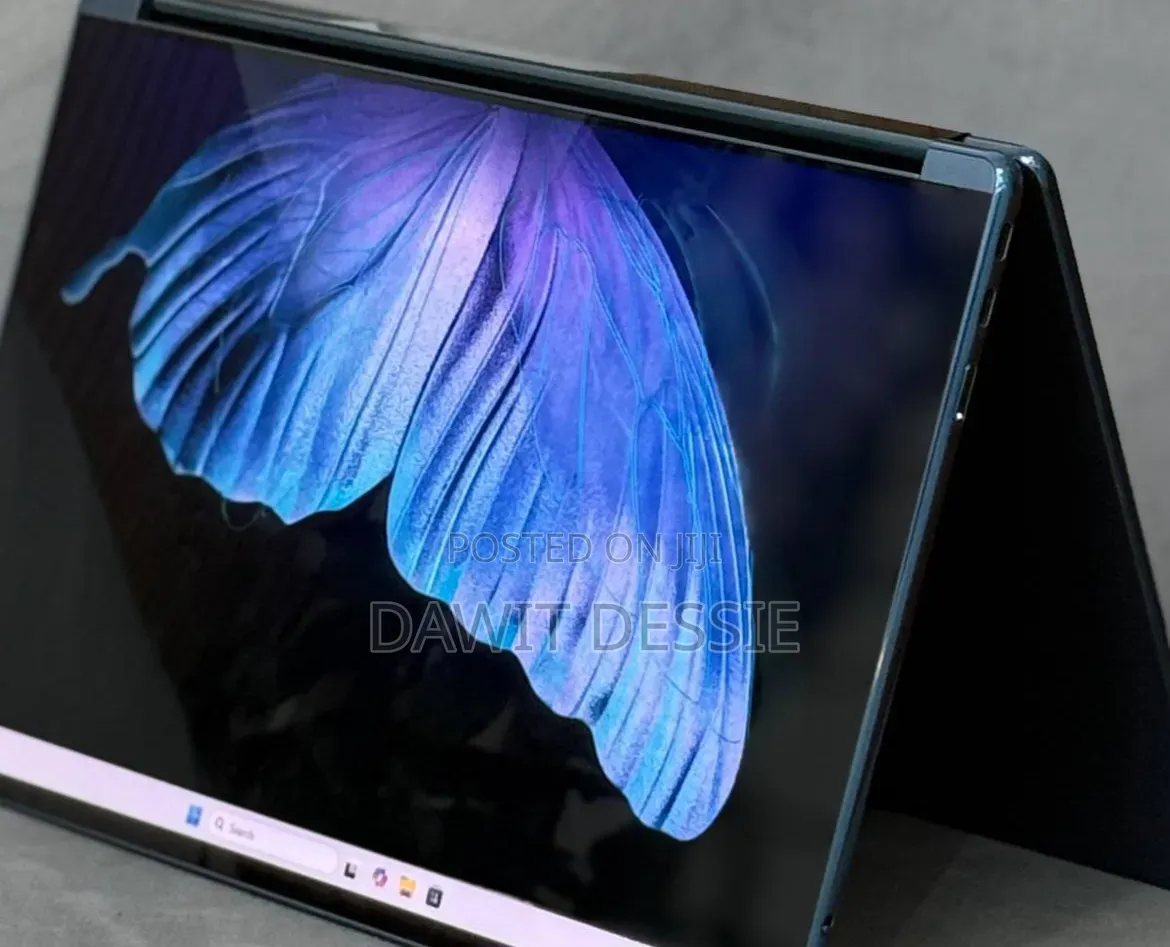 New Laptop Lenovo Yoga Book 9i 16GB Intel Core Ultra 7 SSD 1T