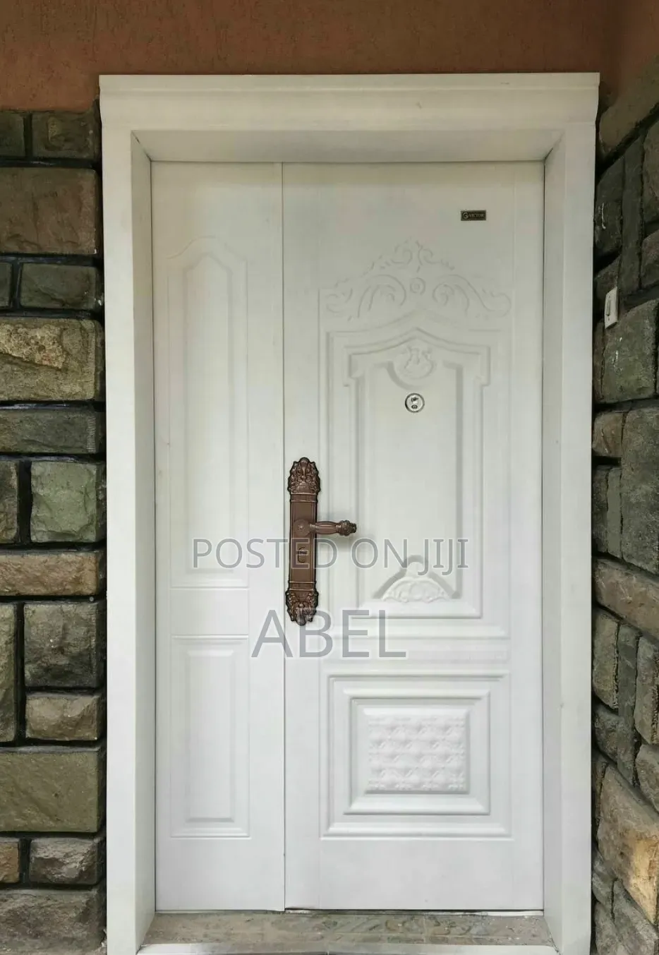 Victor Door | First-Class Protection for Your Family