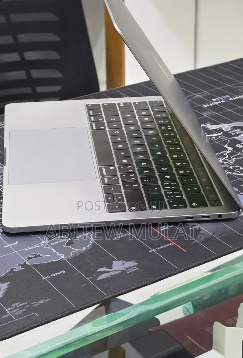 New Laptop Apple MacBook Pro 2019 16GB Intel Core i7 SSD 256GB