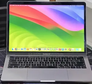 New Laptop Apple MacBook Pro 2019 16GB Intel Core i7 SSD 256GB