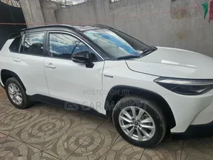 Toyota Corolla Cross 1.8 Hybrid FWD 2022 White