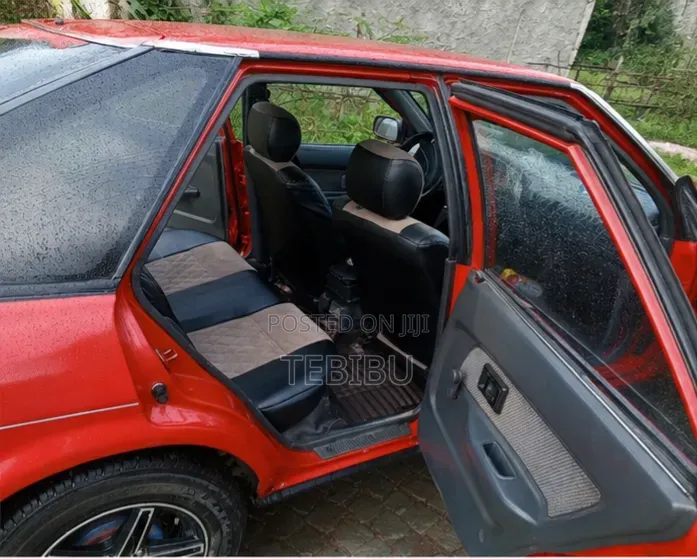 Toyota Corolla 1.3 Hatchback 1988 Red