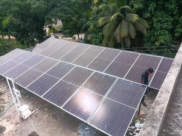 100kw Solar Panel Invertor and Lithium Ion Batteries