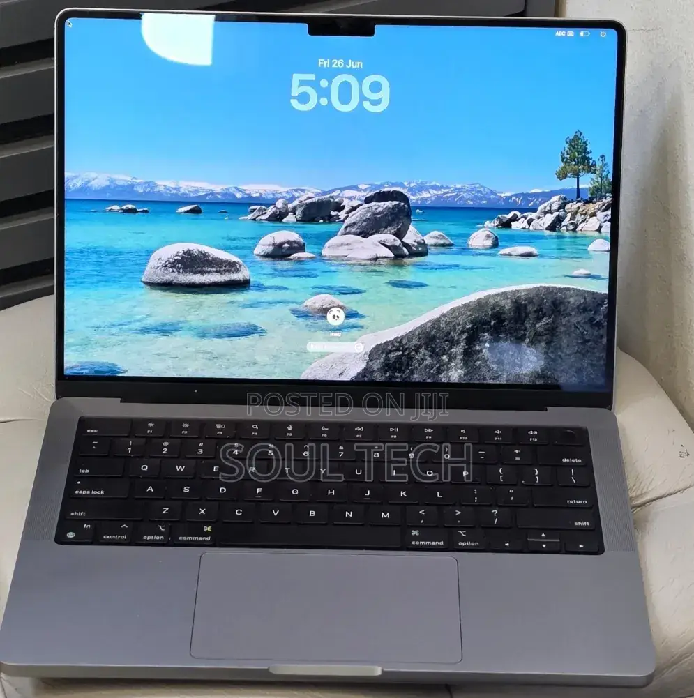New Laptop Apple MacBook Pro 2021 M1 32GB Apple M1 Pro SSD 512GB
