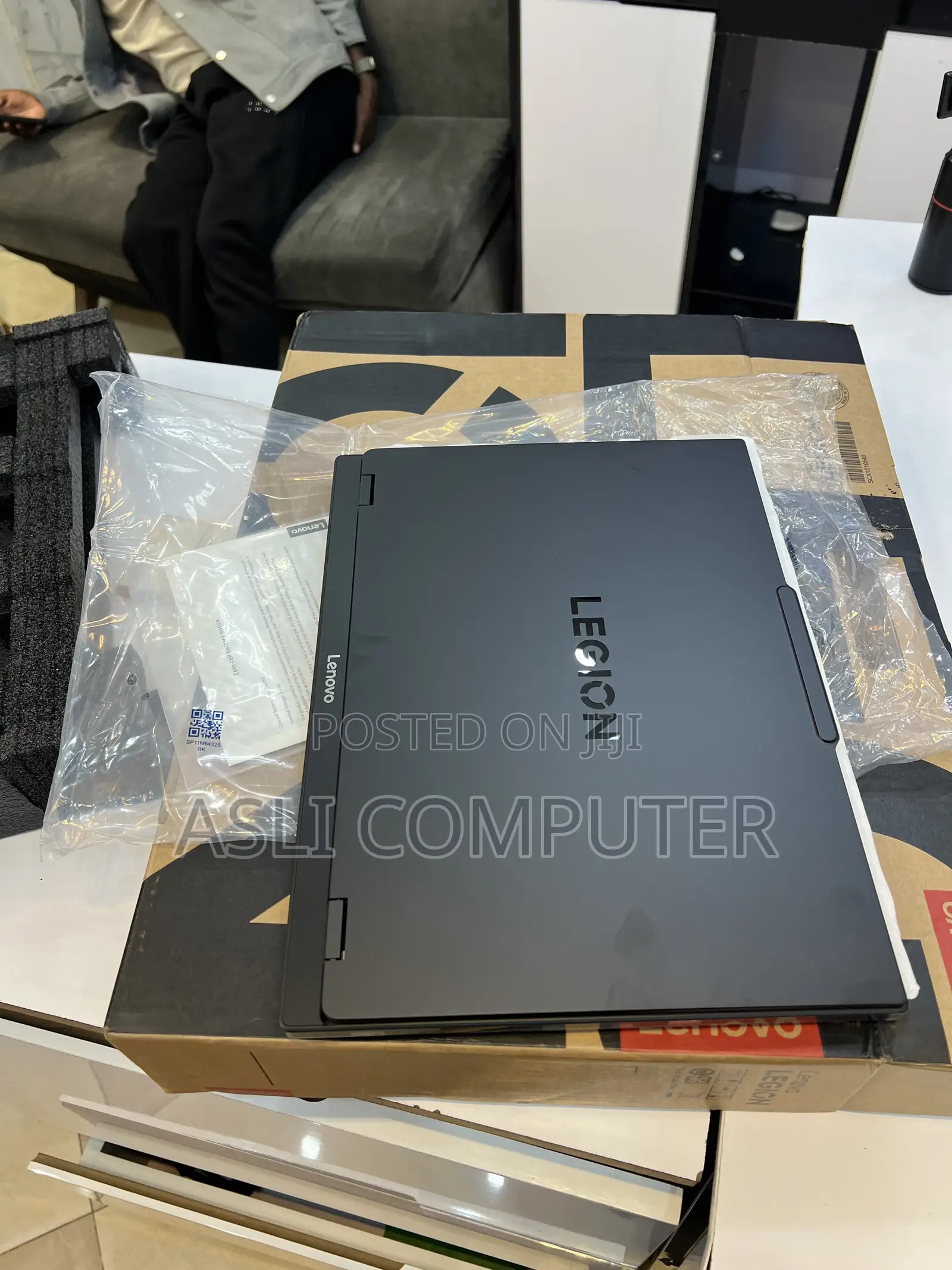 New Laptop Lenovo Legion 5 32GB Intel Core Ultra 9 SSD 1T