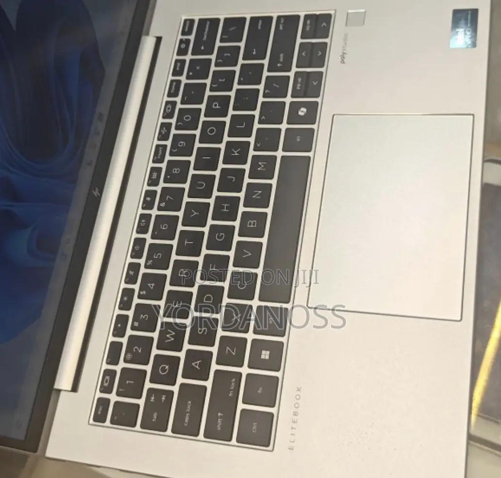 New Laptop HP EliteBook 640 G11 16GB Intel Core Ultra 7 SSD 512GB
