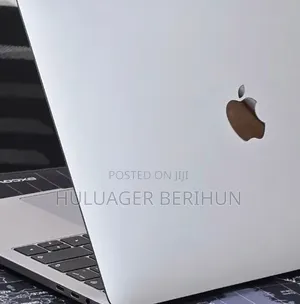 New Laptop Apple MacBook Pro 2019 16GB Intel Core i7 SSD 256GB