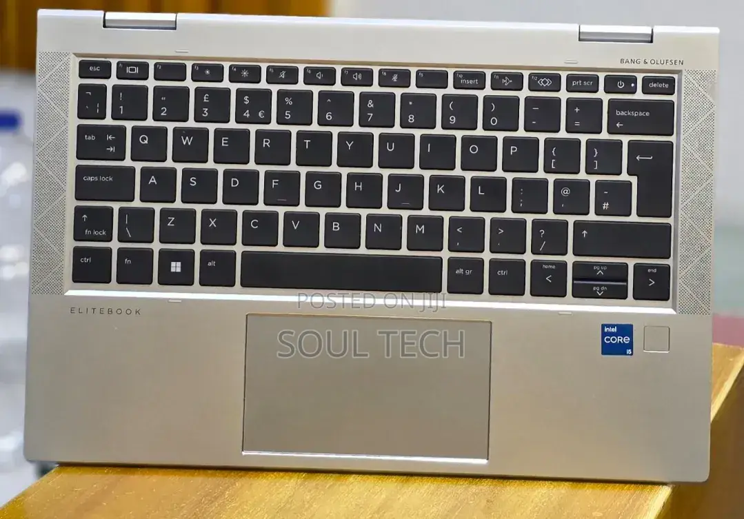 New Laptop HP EliteBook 830 G8 16GB Intel Core i5 SSD 512GB
