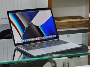 New Laptop Apple MacBook 16GB Intel Core i7 SSD 512GB